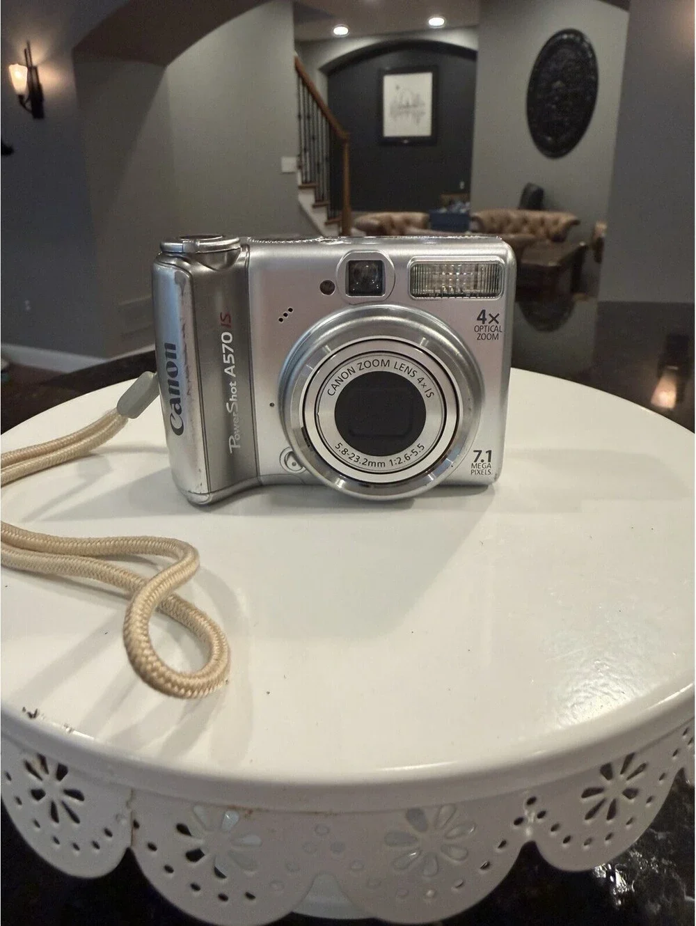 Canon Powersot A570 IS 4X Zoom Lens Working Condition